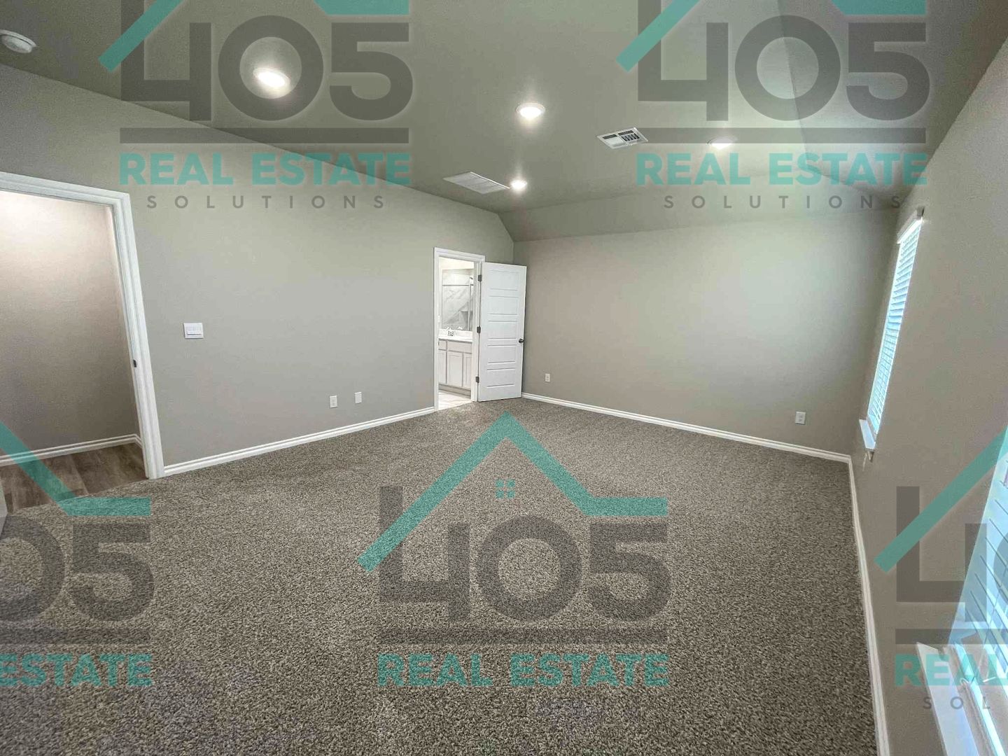 7500 NW 149th Circle 7 of 12