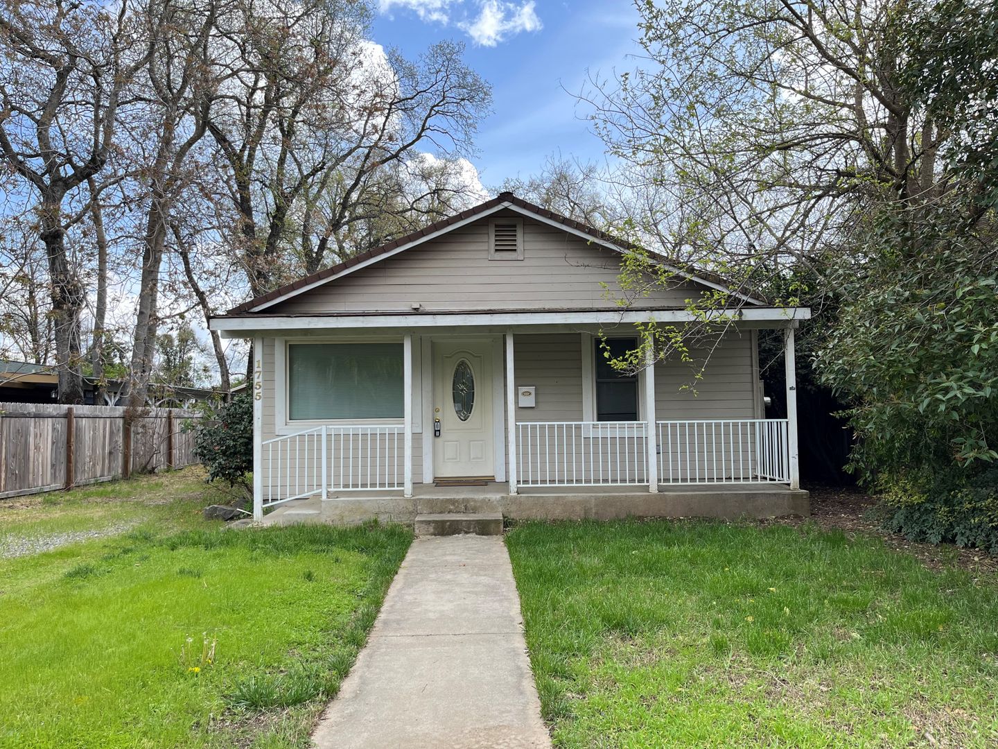 Anderson House: 1755 School Street