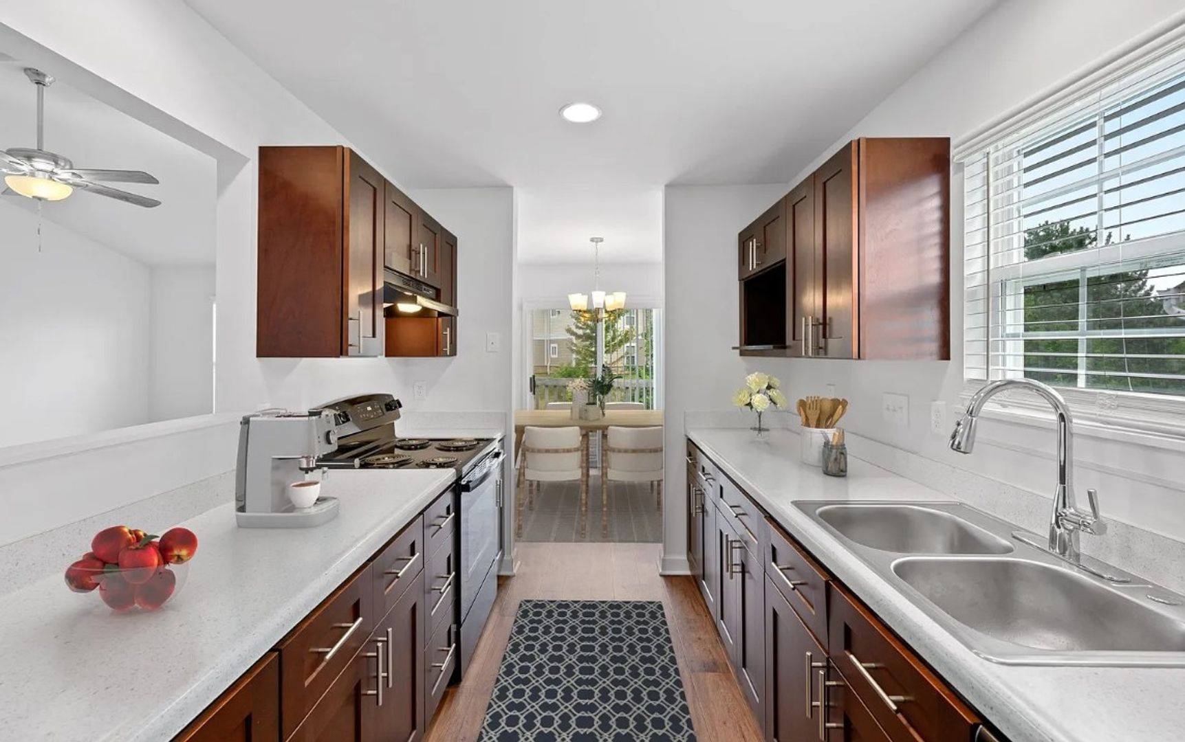 Florence Apartment: 71 Deer Haven Ct