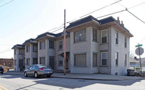 Welcome to 2501 Highland Ave, Unit 2 in Norwood — a bright, refreshed, and move-in-ready 1-bedroom home! – photo 1