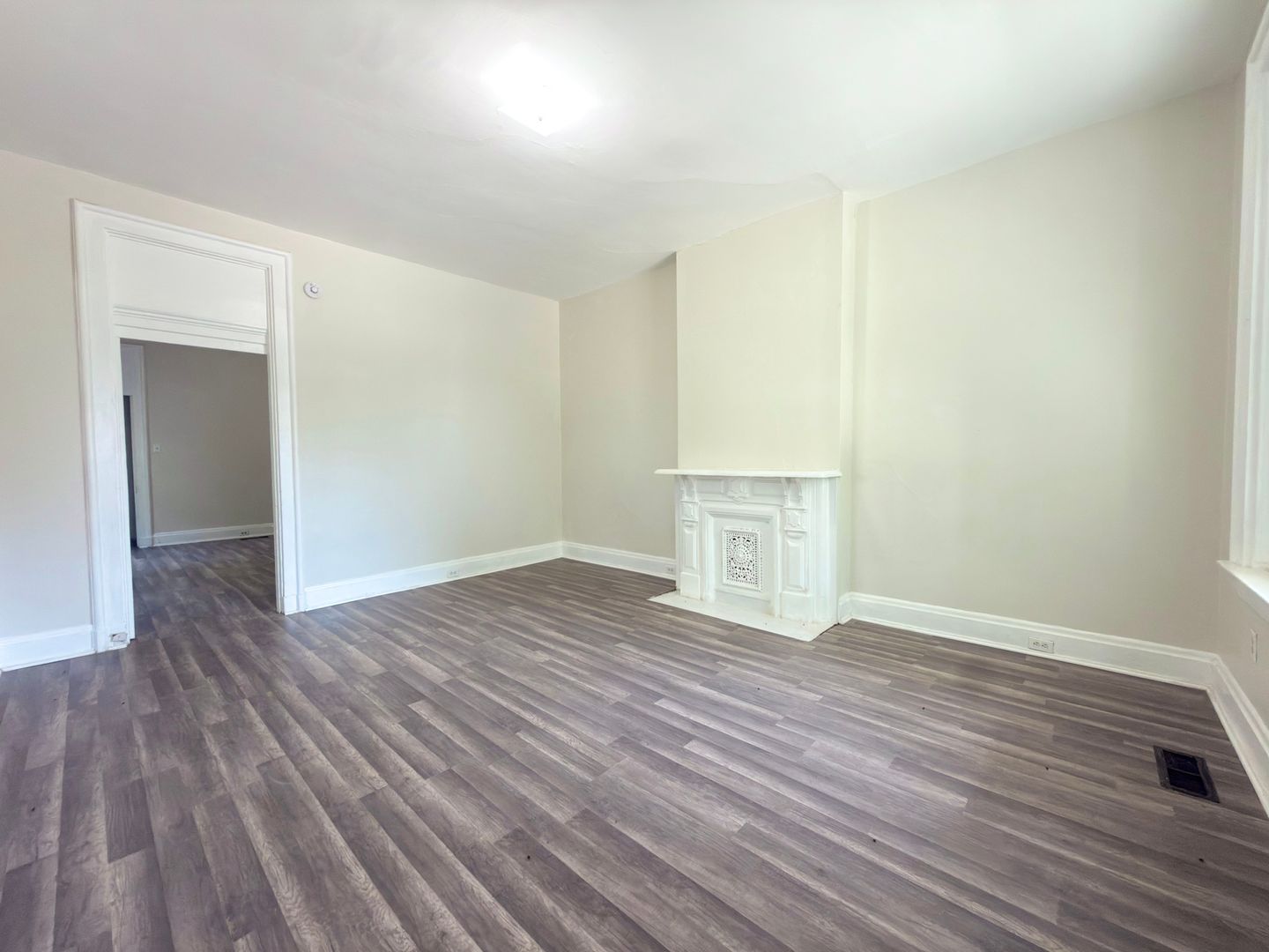 Cincinnati House: 1030 Considine Ave
