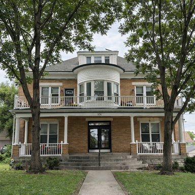 Charming & Updated 1-Bedroom Apartment in Cincinnati! – photo 1