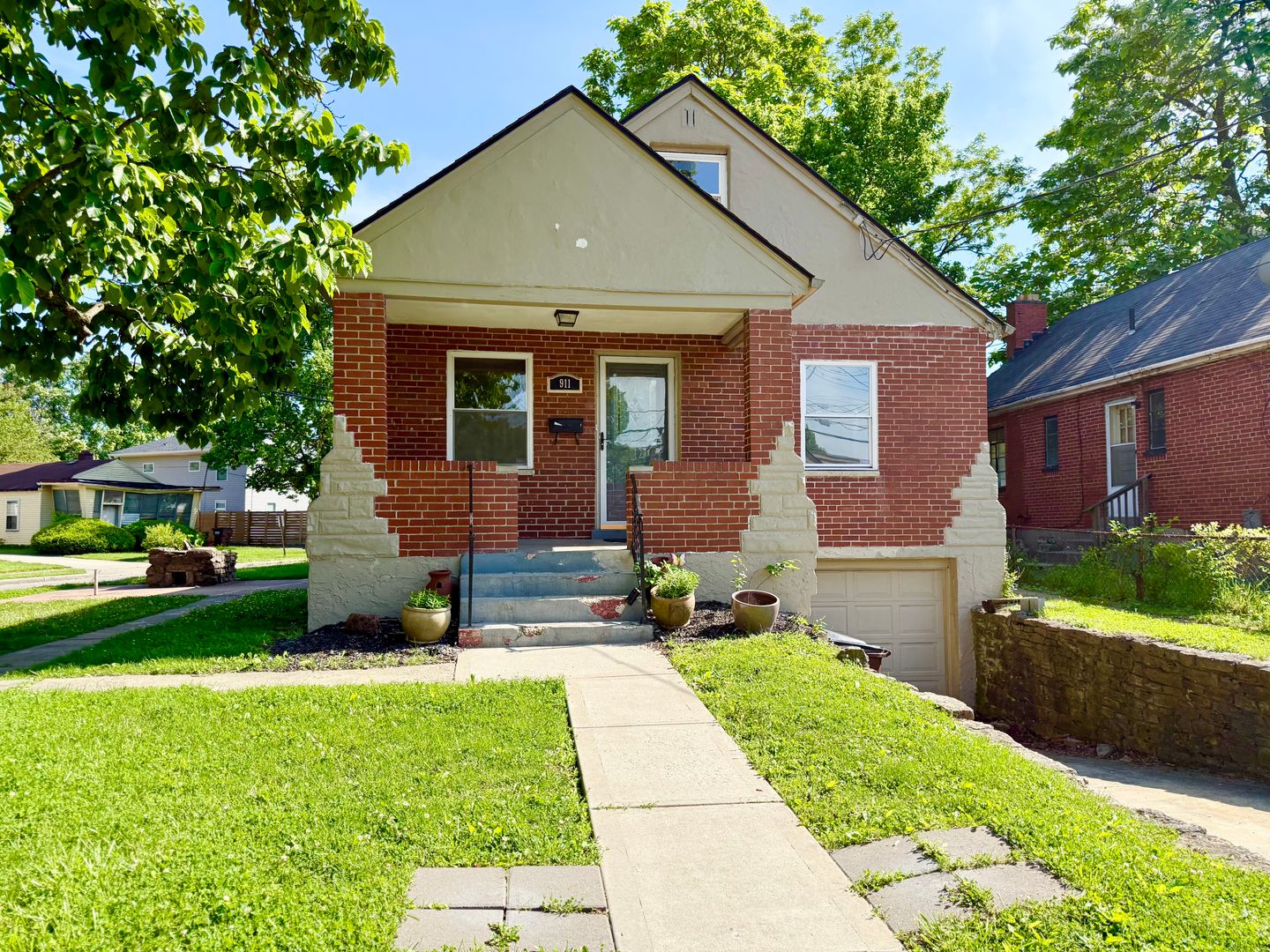 Cincinnati House: 911 Prairie Ave