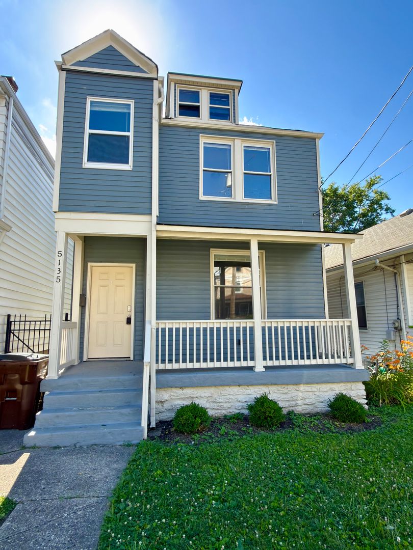 Norwood House: 5135 Globe Ave