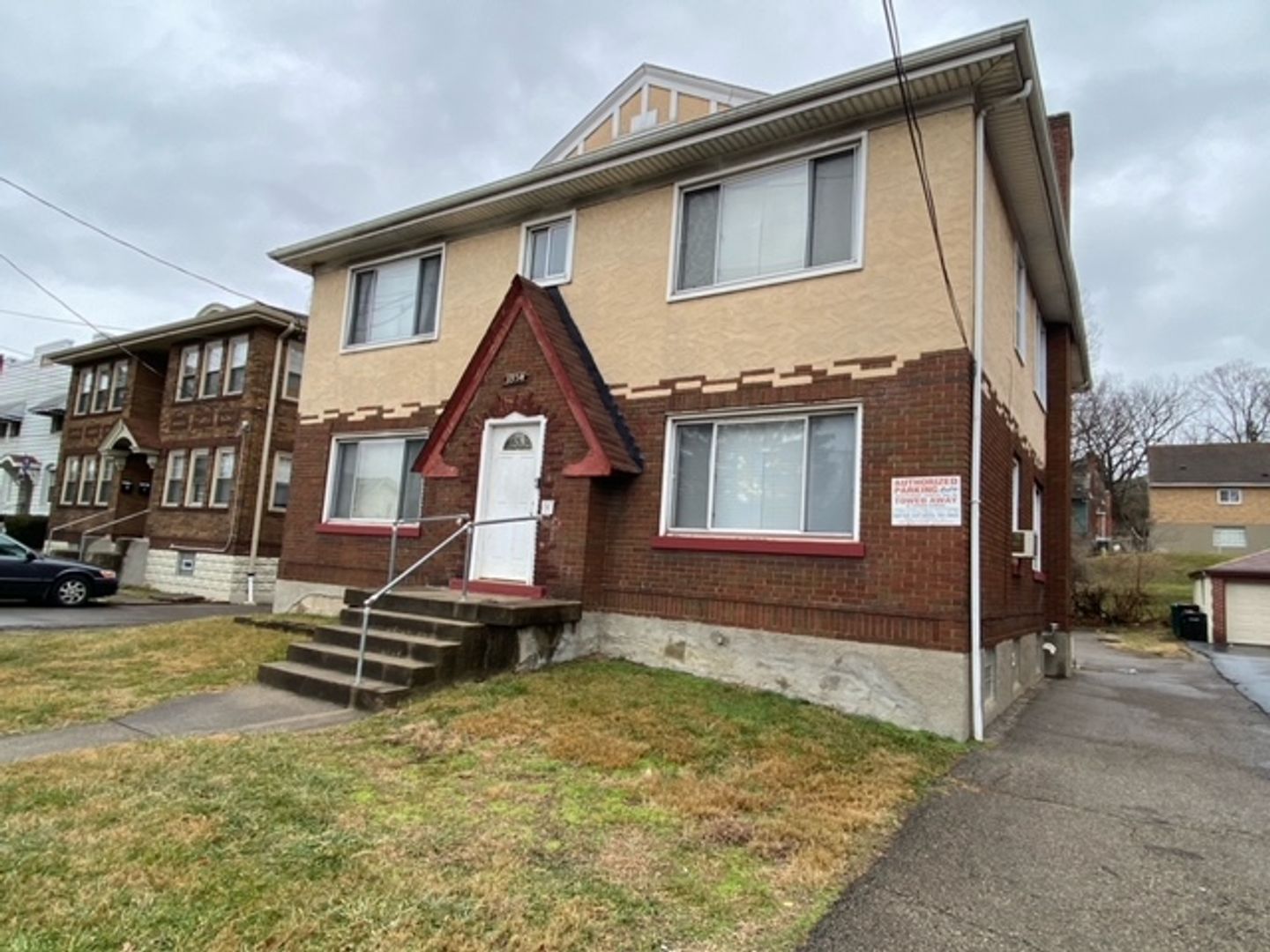 Cincinnati Apartment: 3954 Vine Street