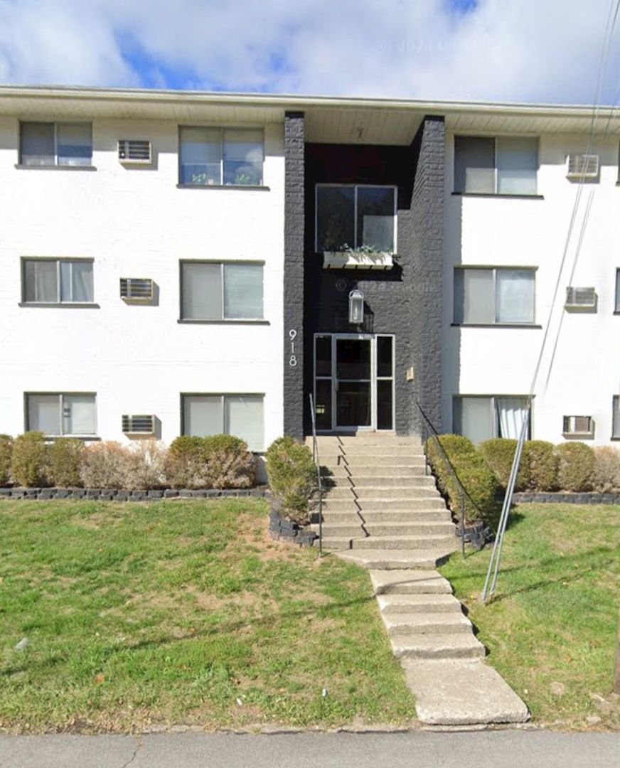 Fort Wright Apartment: 918 Highland Ave