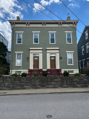 115 E 8th St – photo 1