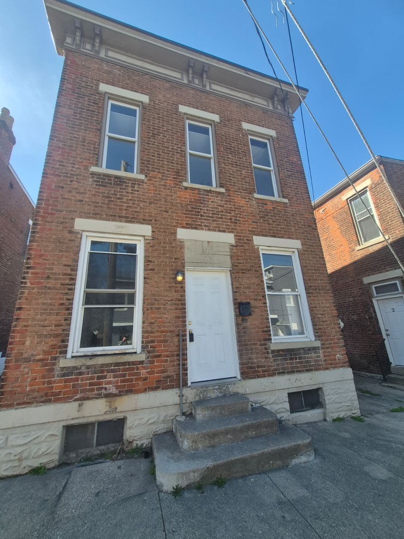 Covington House: 1607 Maryland Ave