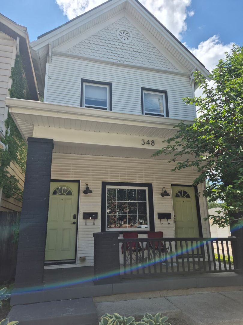 Bellevue Apartment: 348 Berry Ave
