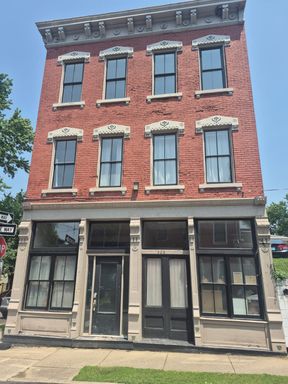 424 Emma St. Unit 301