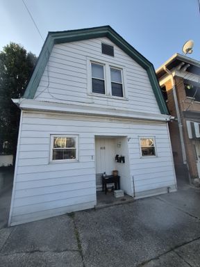805 Oak St Unit 2