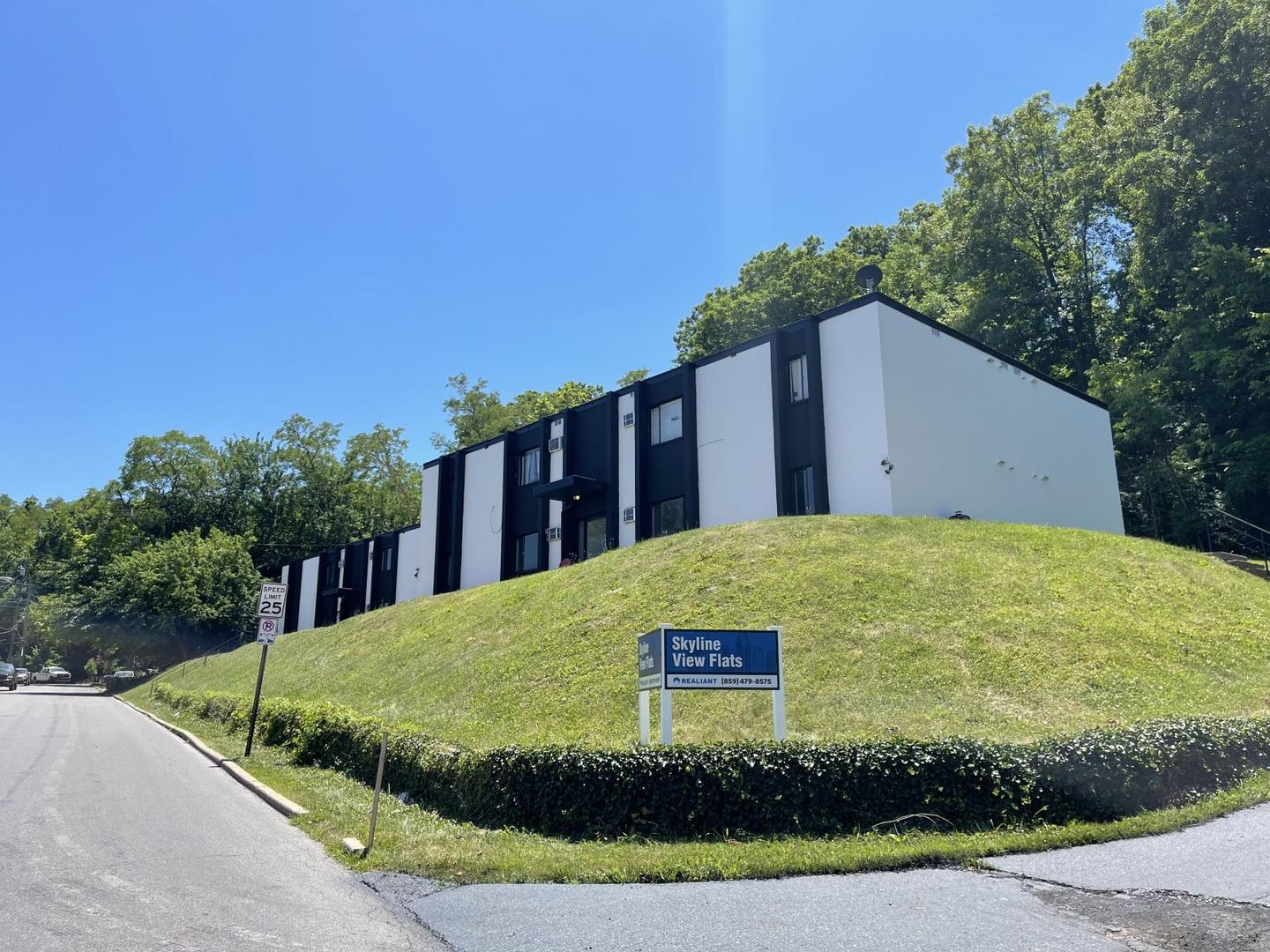 Covington Apartment: 2517-2521 Warren Street