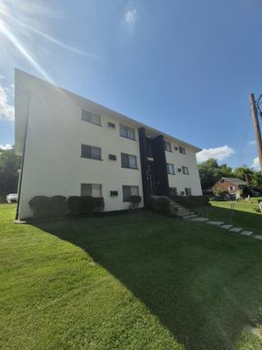 922 Highland Unit 29