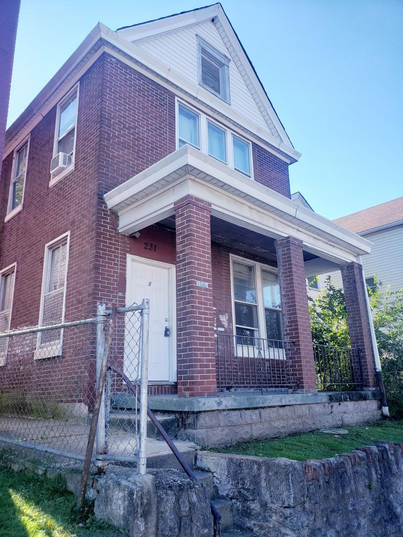 Ludlow Apartment: 231 Oak Street