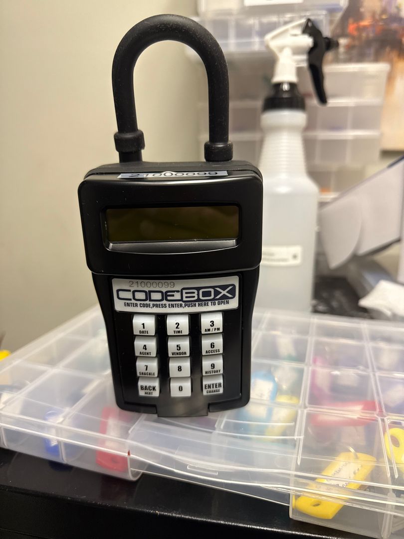 Lexington Apartment: 2017 - 2021 Cambridge Drive