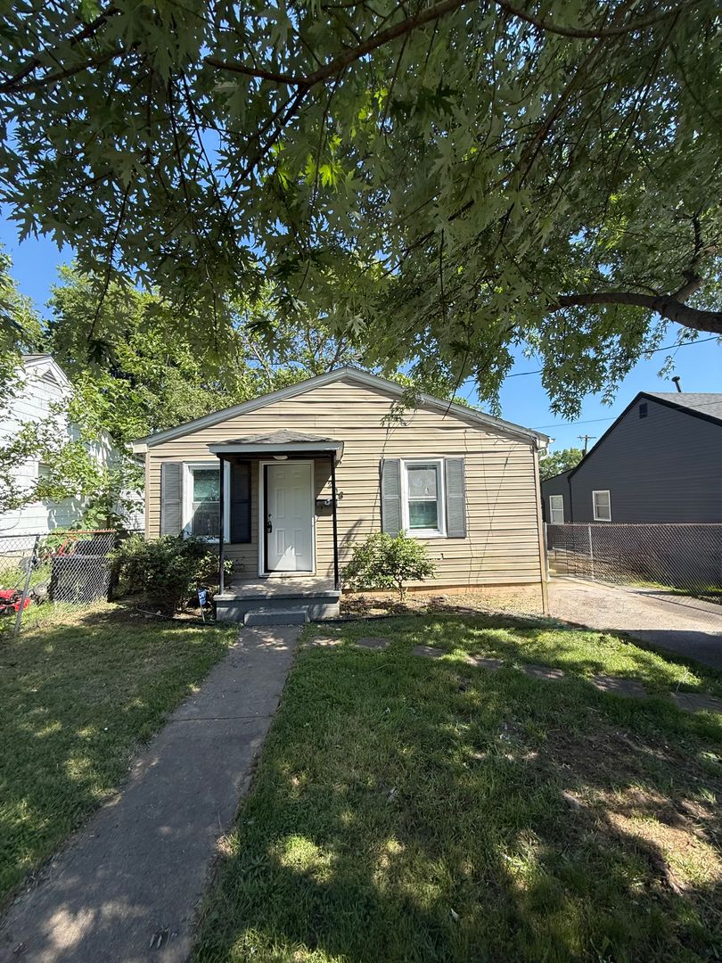 Lexington House: 208 Clyde Street