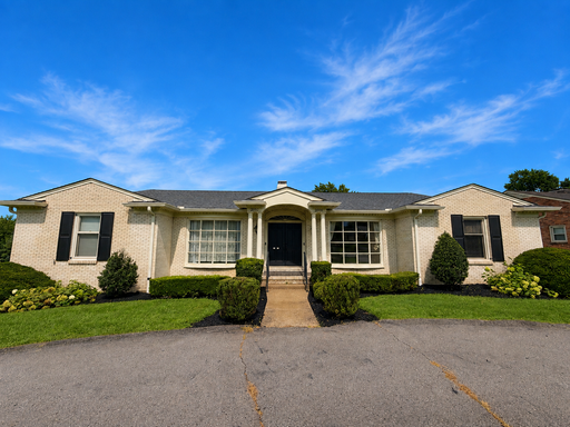2 Bedroom, 1.5 Bathroom in Lexington! – photo 1