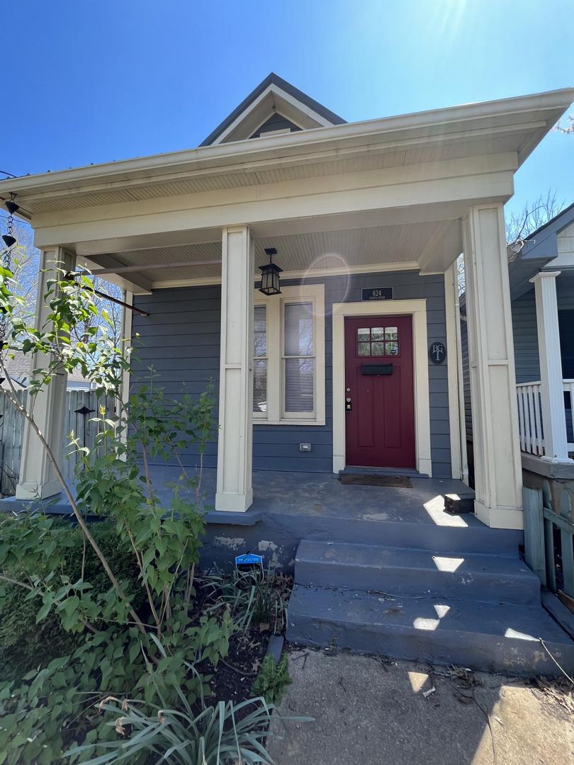 Lexington House: 624 N Upper St.