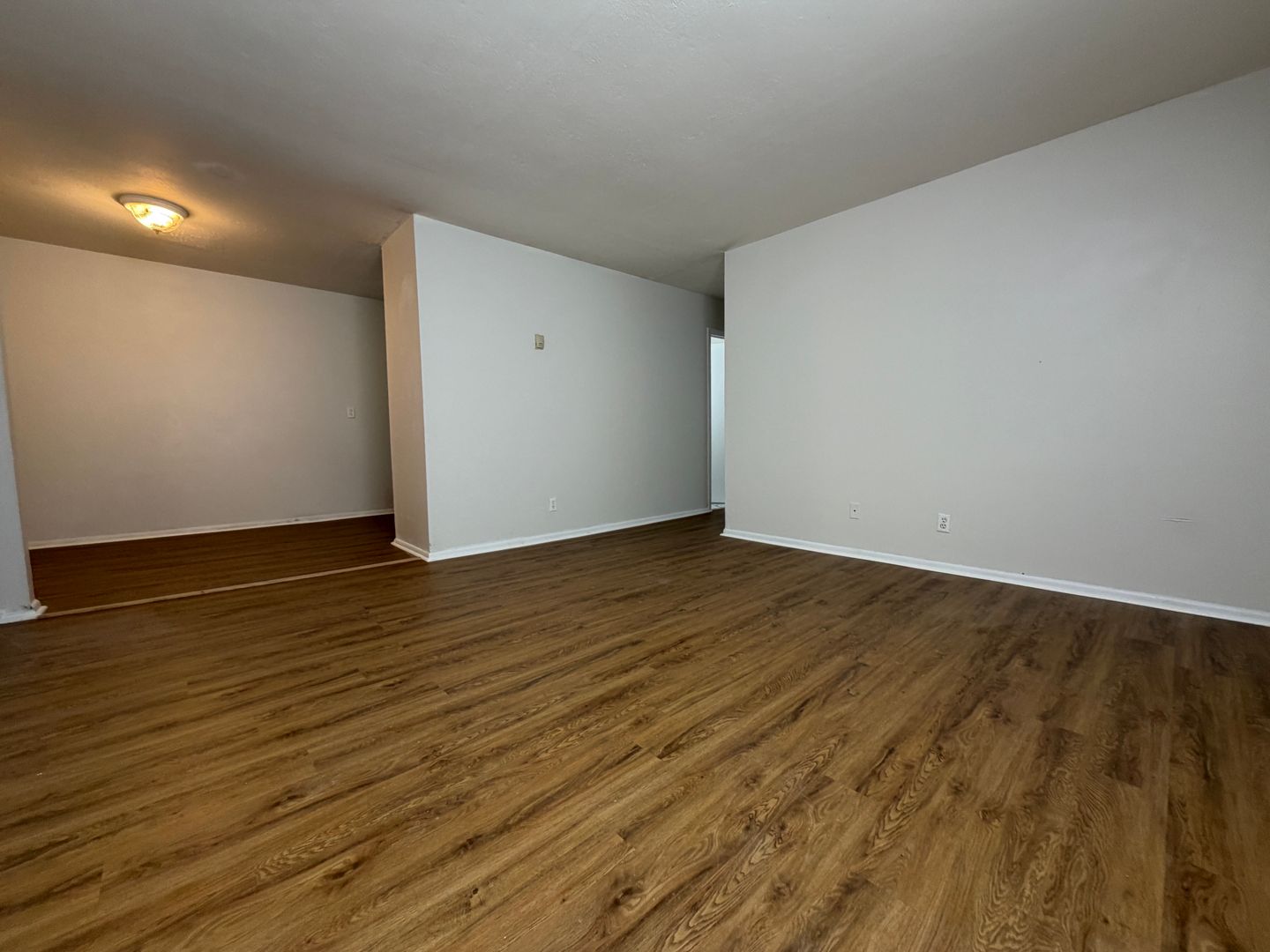 Louisville Apartment: 421 Poplar Level Court - 211