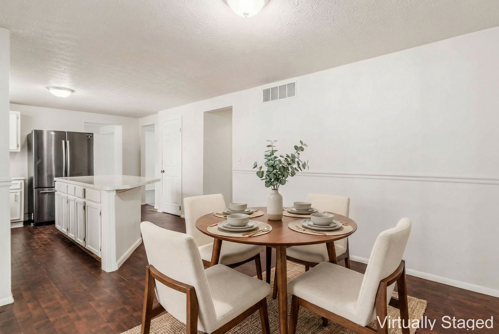 Reynoldsburg House: 6775 Centennial