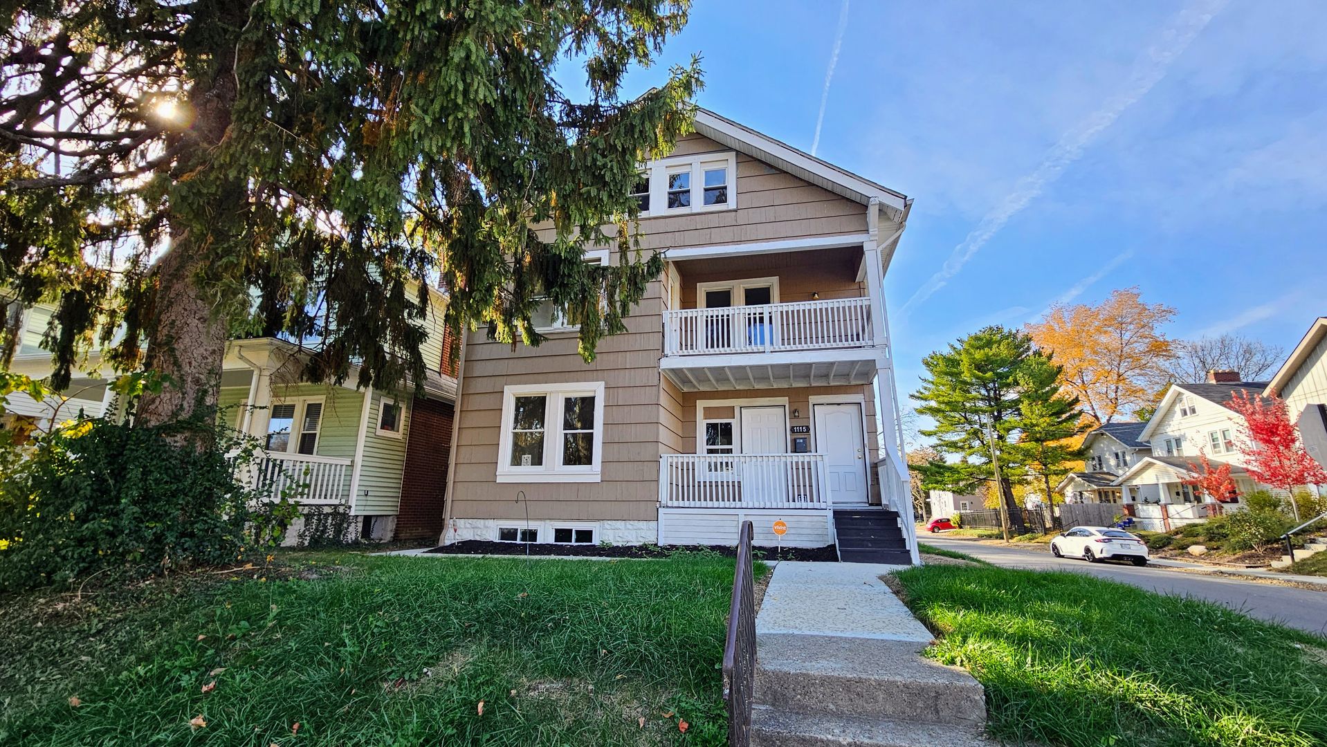Columbus Apartment: 1113-1115 Oakwood Avenue