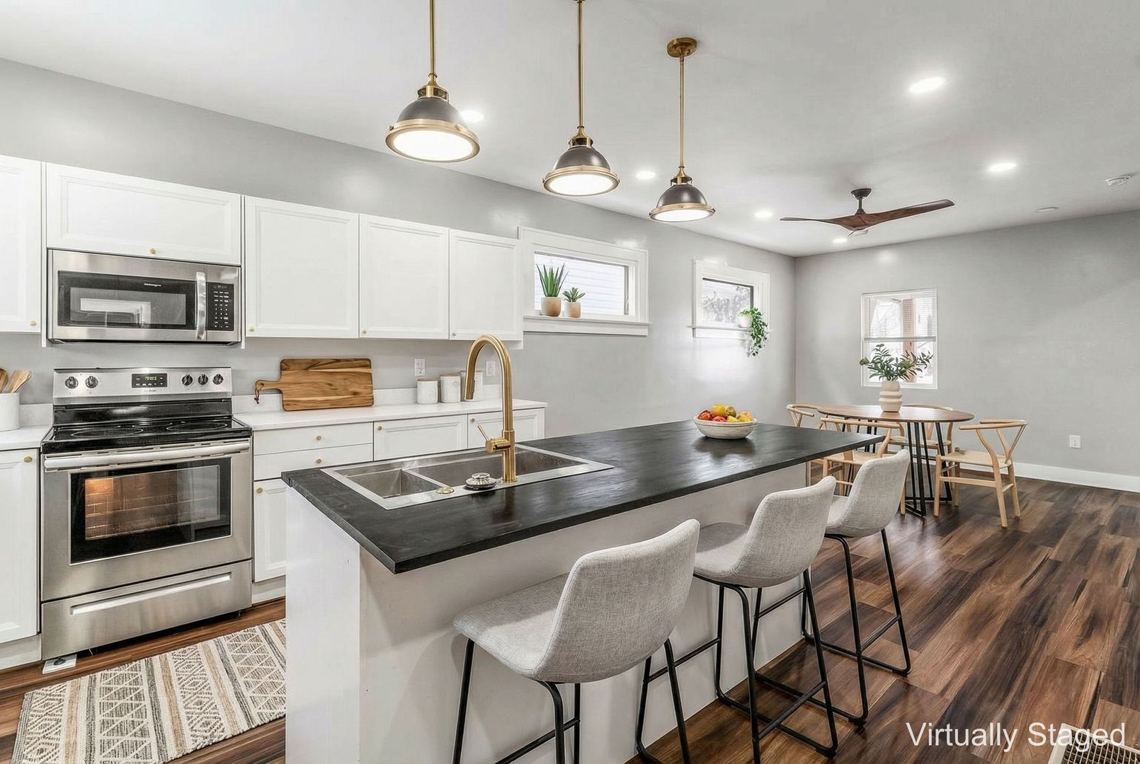 Columbus House: 886 Lockbourne Road