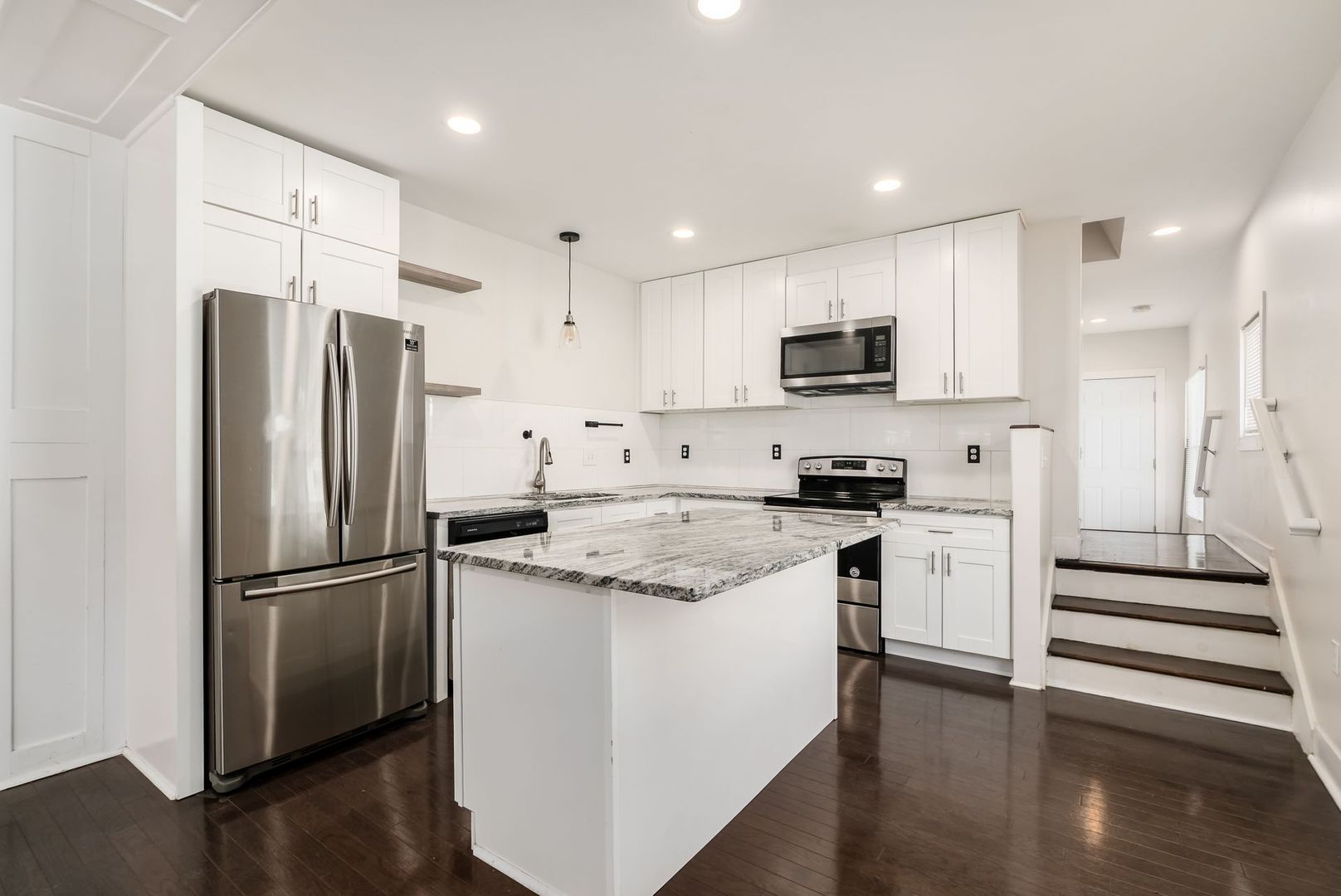 Columbus Apartment: 857-859 Wilson Ave