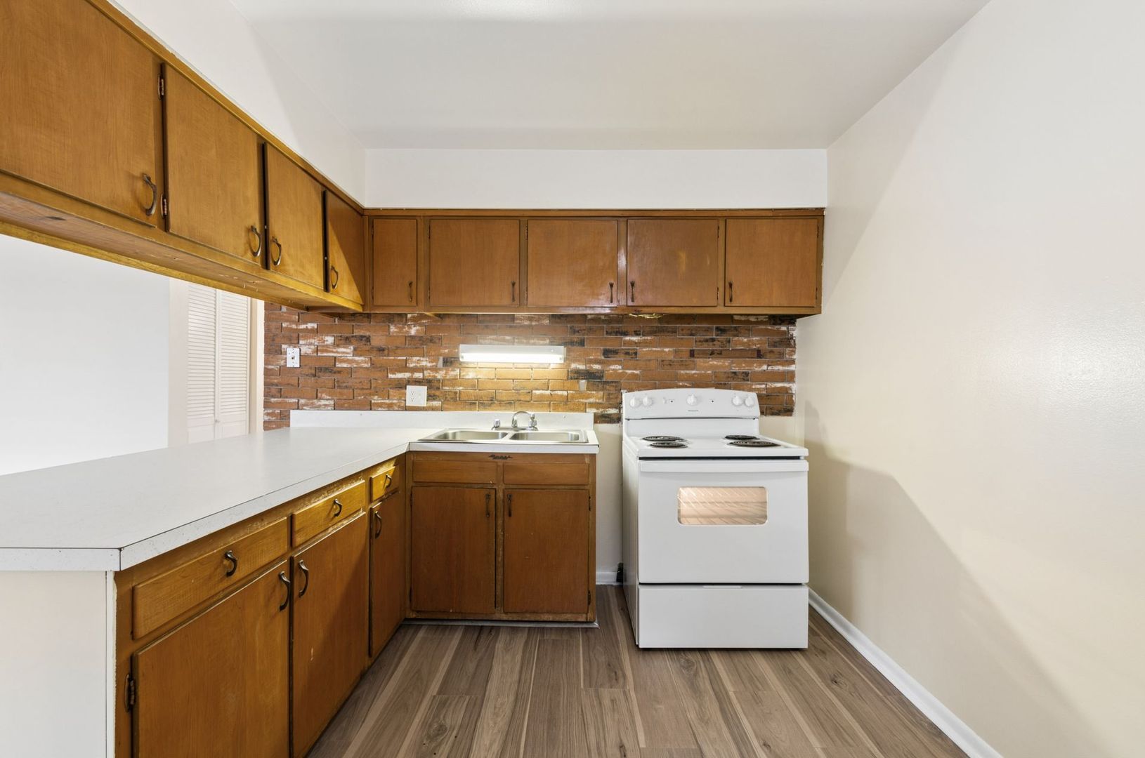 Columbus Apartment: 357-363 E 14th Ave - 363 1A