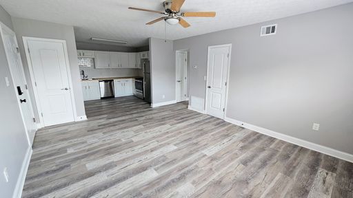 Rent Special -Modern 2-Bedroom Apartment | Pet Friendly | East Columbus- No Deposit if move in on or before 8/14/26! – photo 1