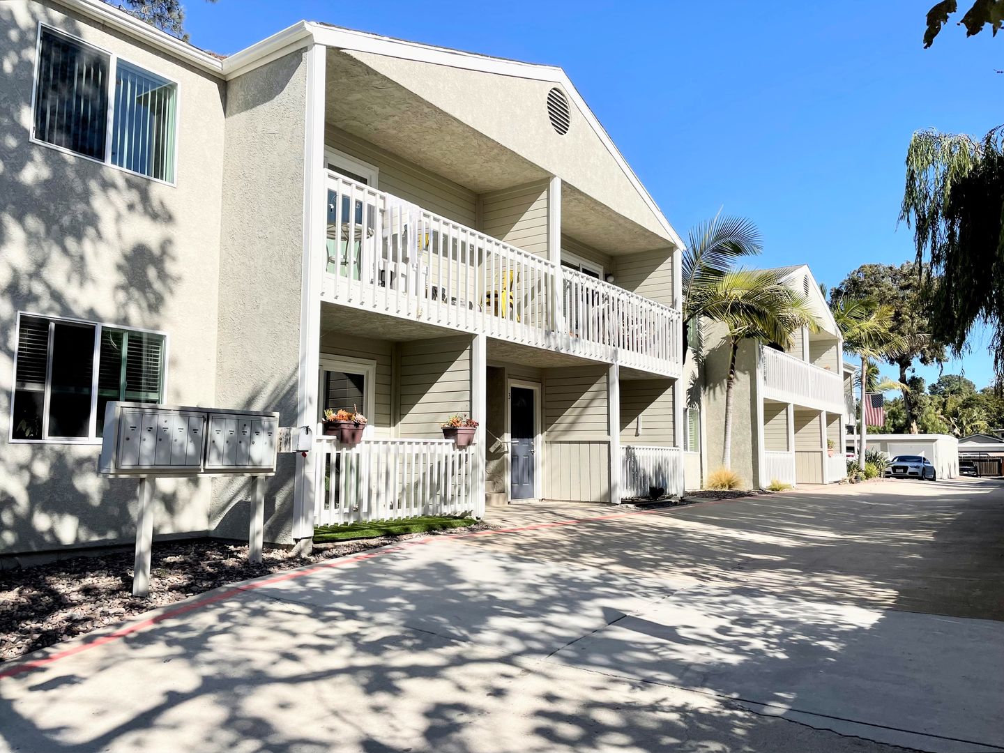Encinitas Apartment: 1435 N. Vulcan Avenue