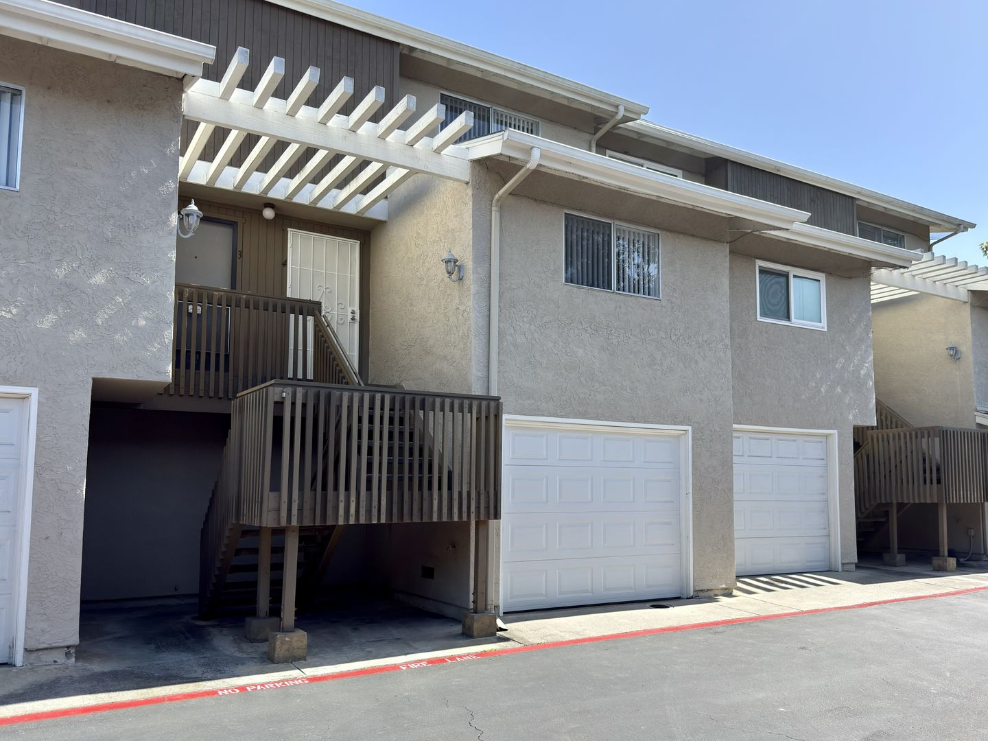 Oceanside Townhome: 4213 La Casita Way #4