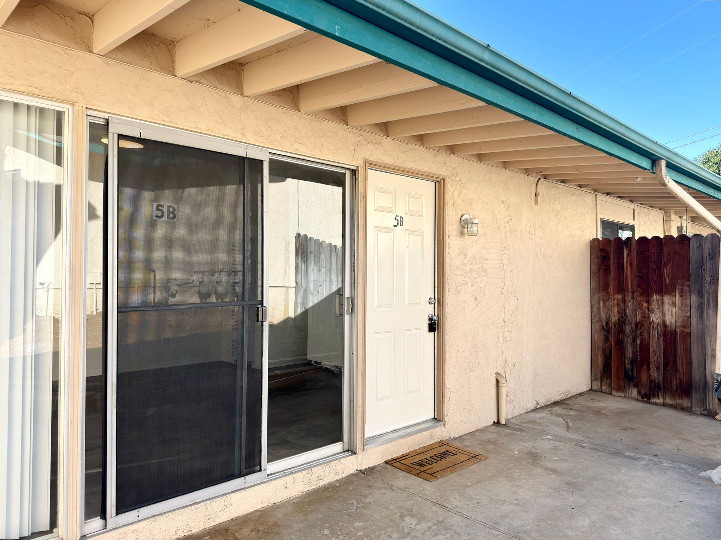 Vista Apartment: 693 Hillside Terrace - 5B