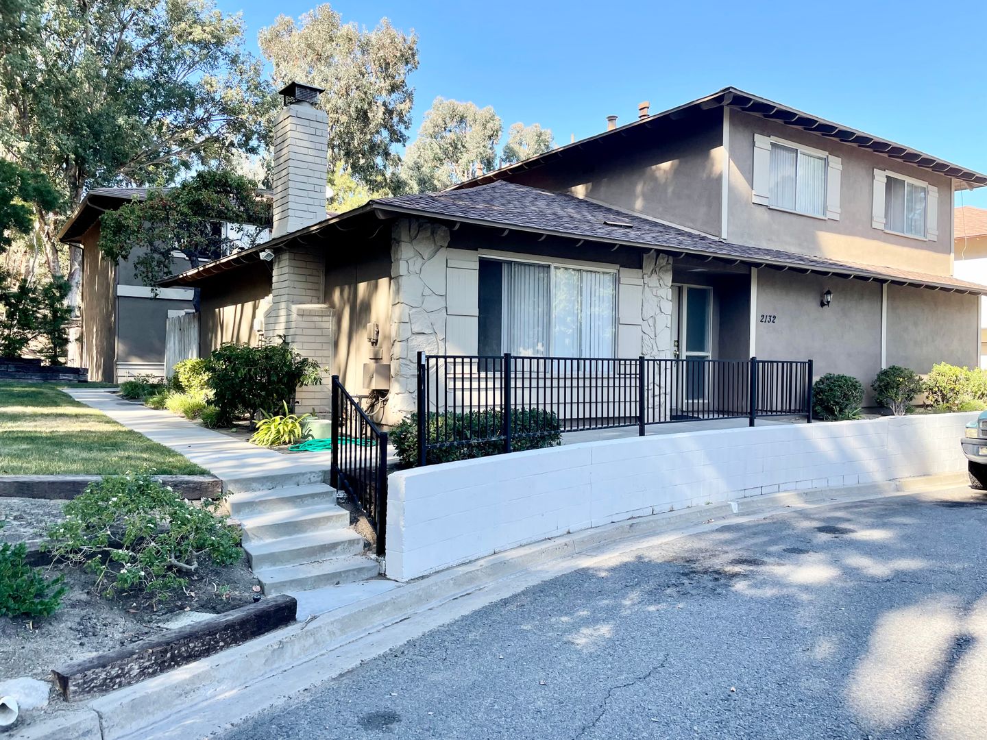 Oceanside Apartment: 2132 Via Camino Verde