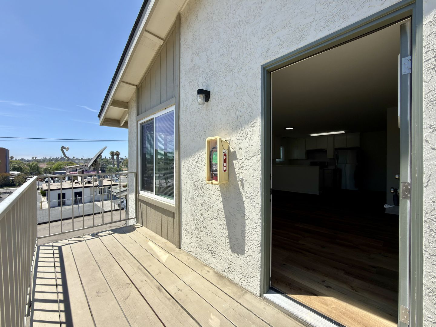 Vista Apartment: 115 E. Connecticut Avenue