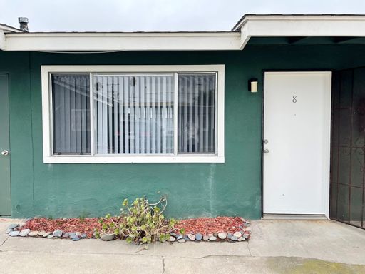 Remodeled Studio West of Coast Hwy! – photo 1