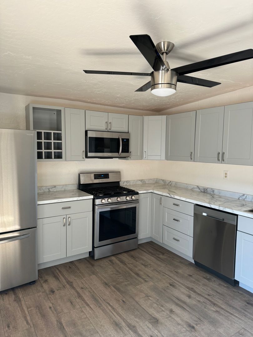Redding Apartment: 2066 Placer St