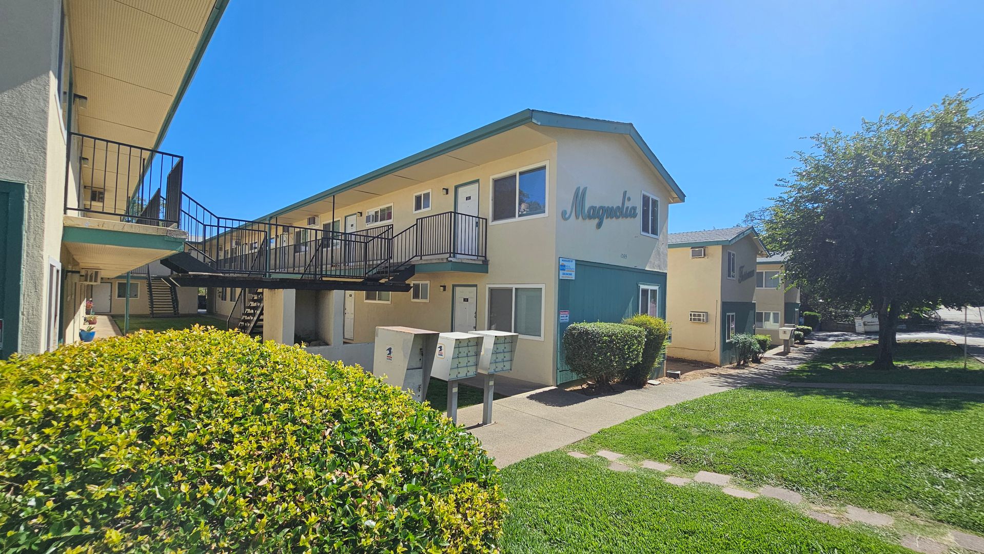 Redding Apartment: 1365 Magnolia Ave