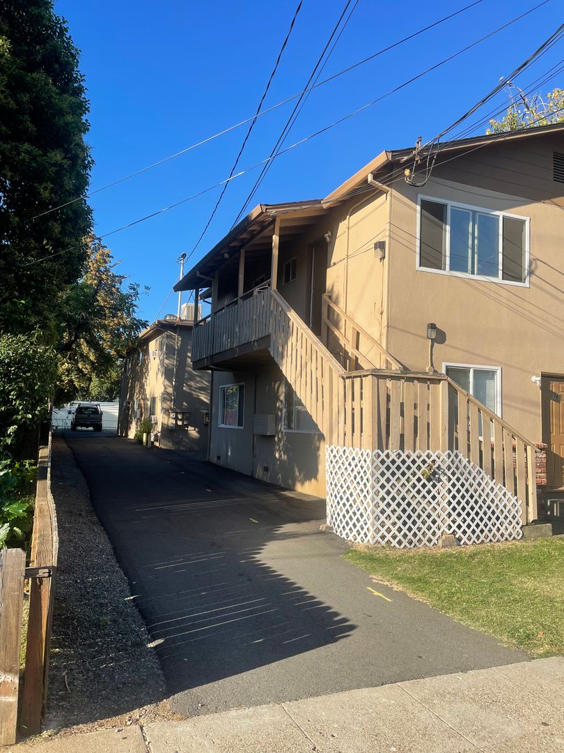 Redding Apartment: 760-770 West Street