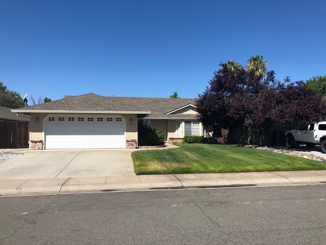 Redding House: 1974 Air Strip Road