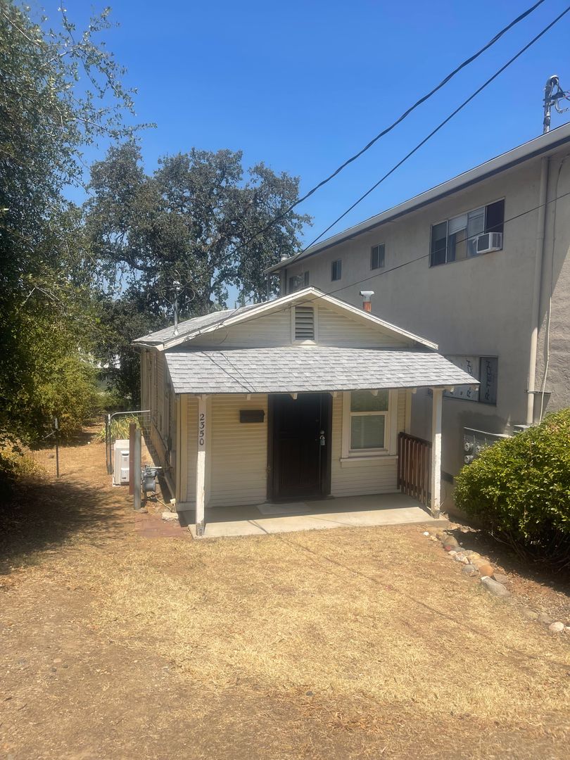 Redding House: 2350 Butte Street