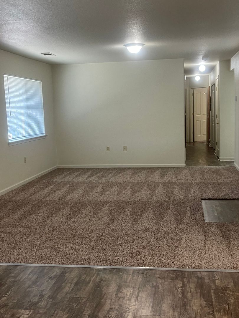 Redding Apartment: 2668 Bunker Street