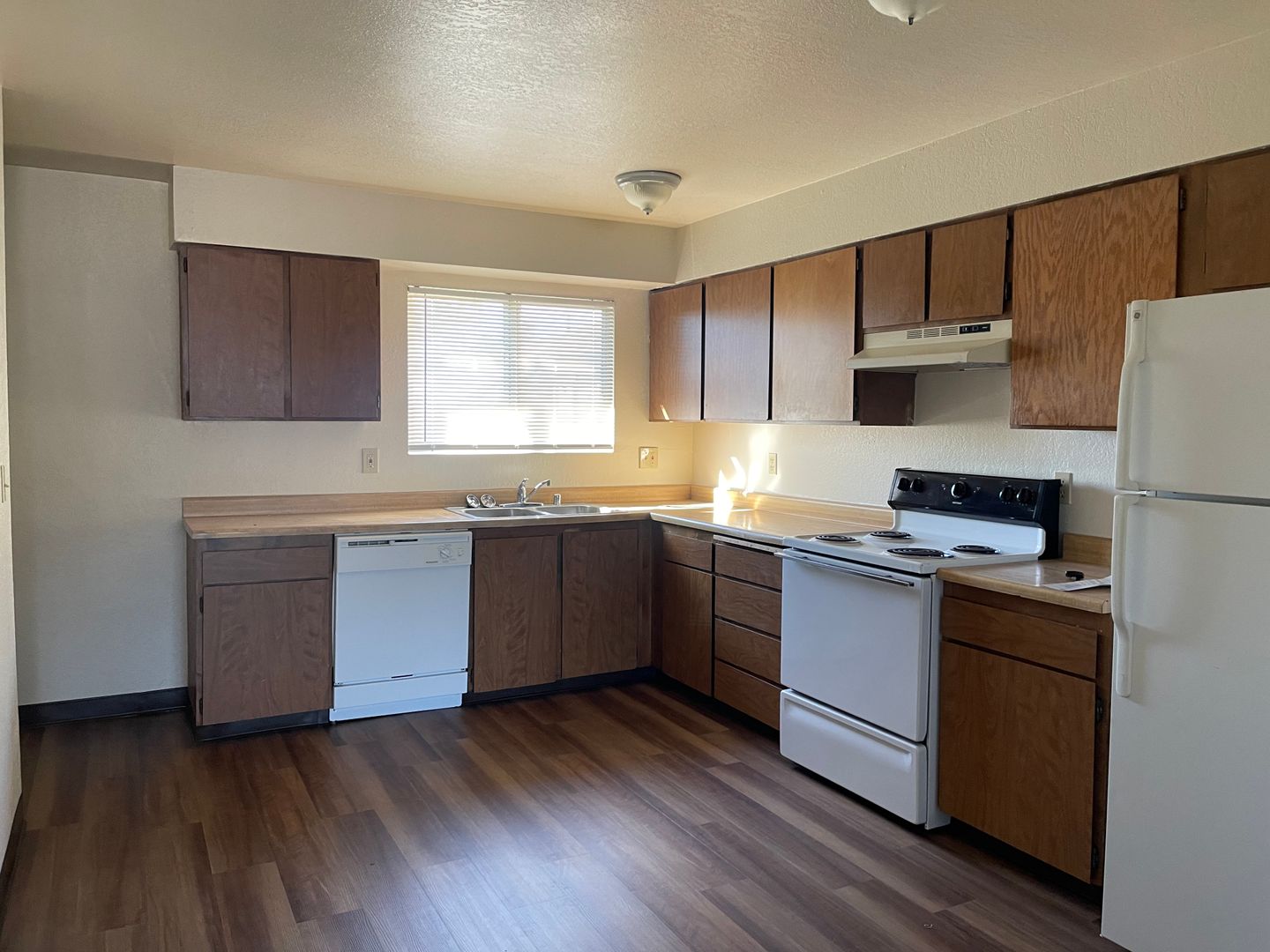 Shasta Lake City Apartment: 2081 Rosamond Avenue