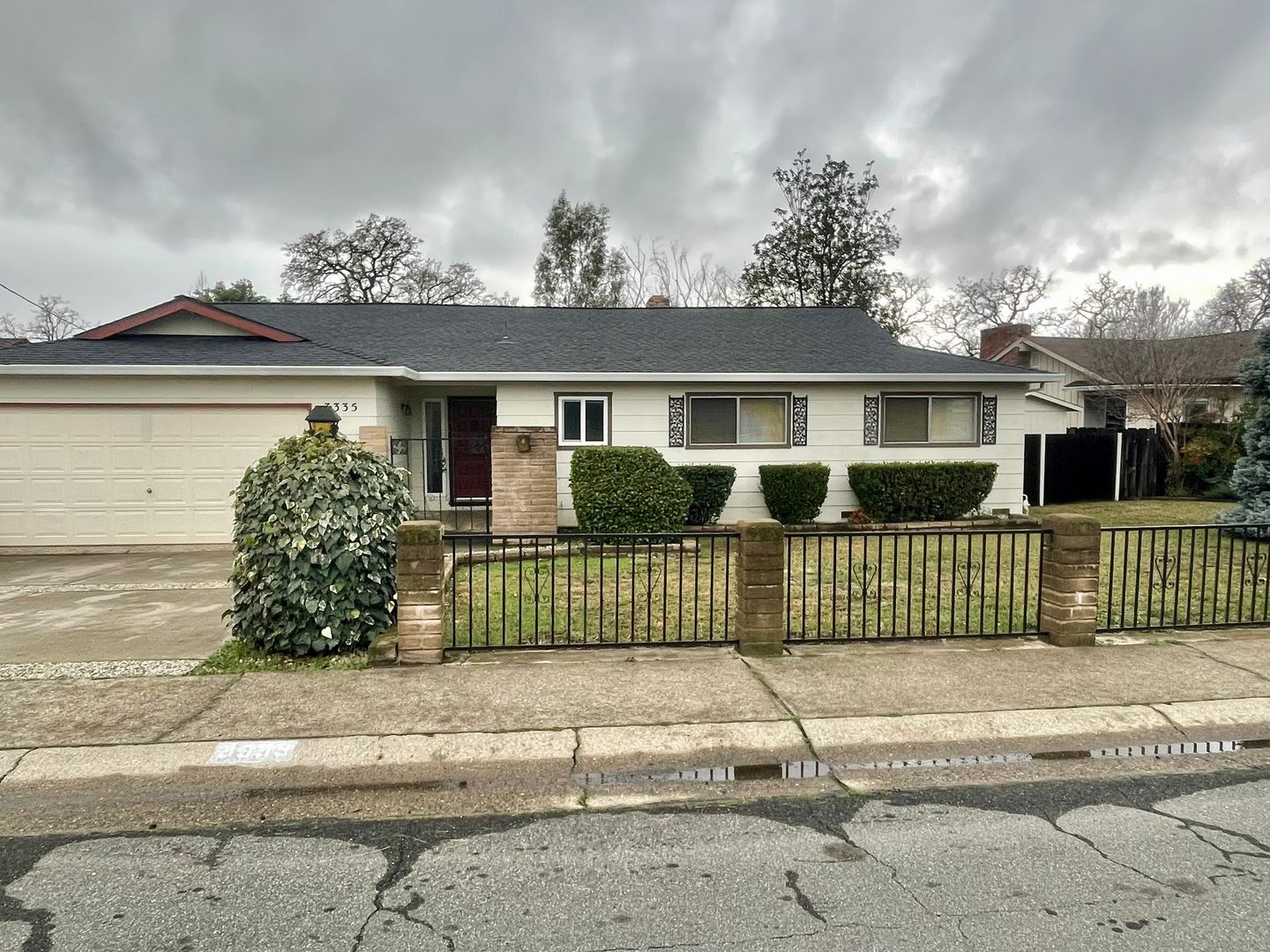 Redding House: 3335 Panorama Drive