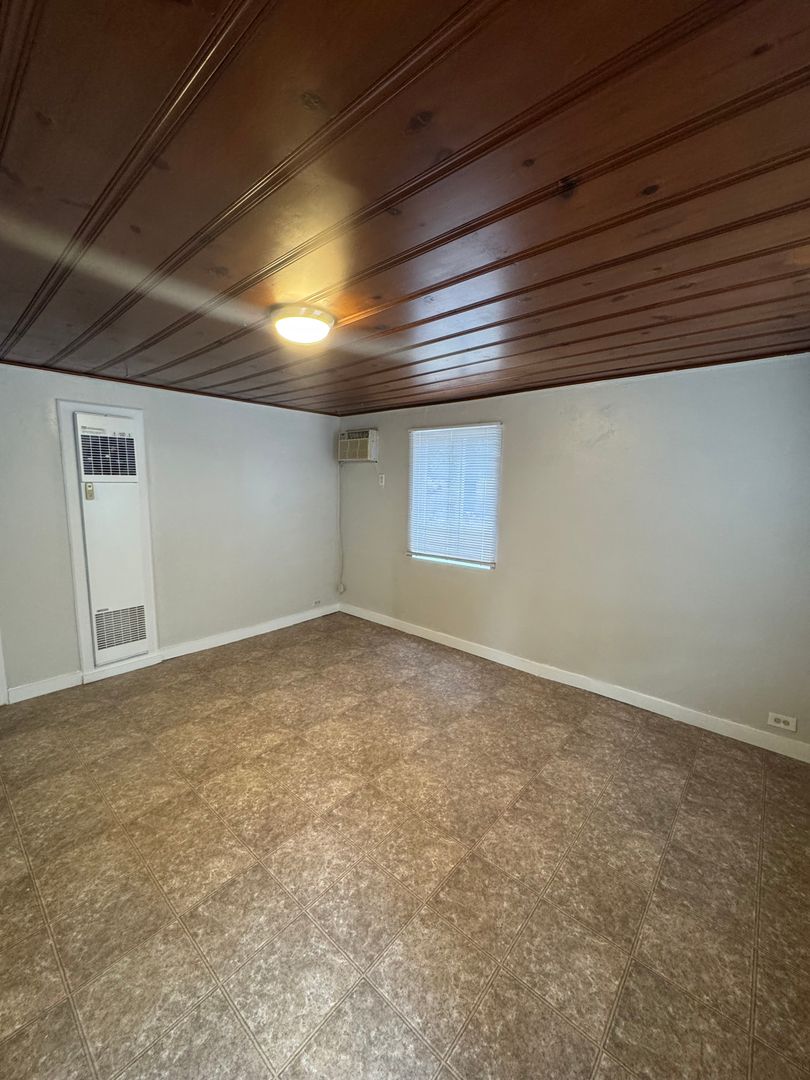 Redding Apartment: 2032 Acorn Lane