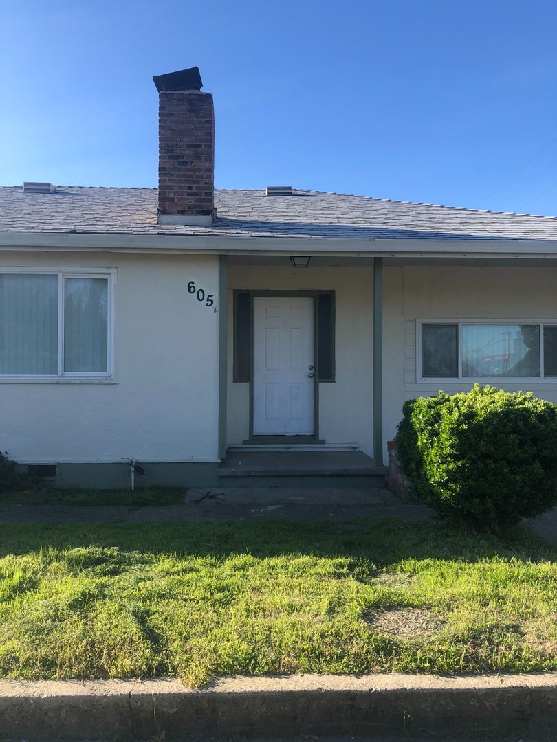 Redding Apartment: 605 Leila Avenue