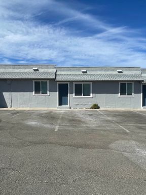 REMODELED SINGLE LEVEL 2 BED 1.5 BATH – photo 1