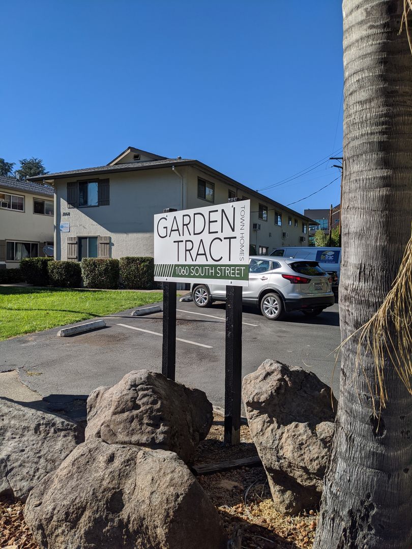 Redding Apartment: 1060 South Street