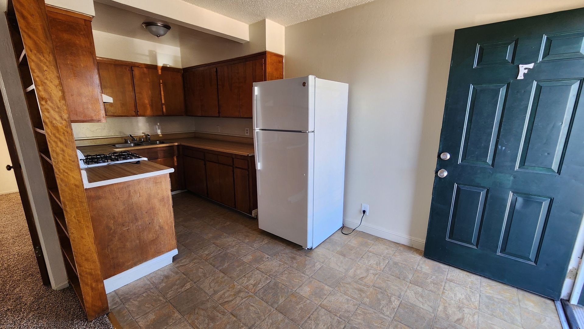 Redding Apartment: 1090 N. Court Street