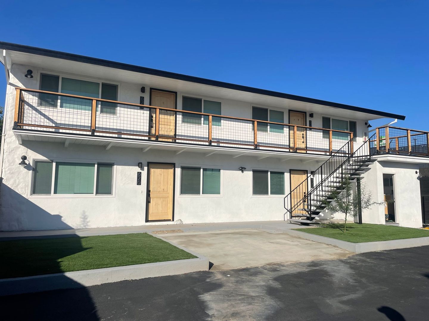 Redding Apartment: 620-626 Iris Drive