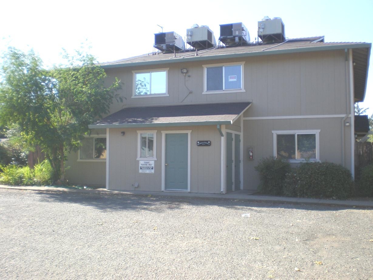 Redding Apartment: 588 Hartnell Avenue